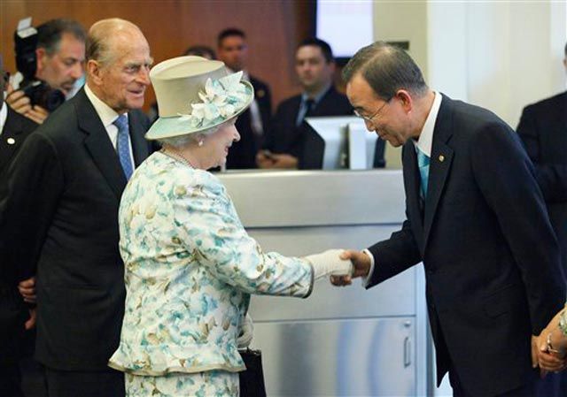Queen Elizabeth II meets UN Secretary-General Ban-Ki Moon